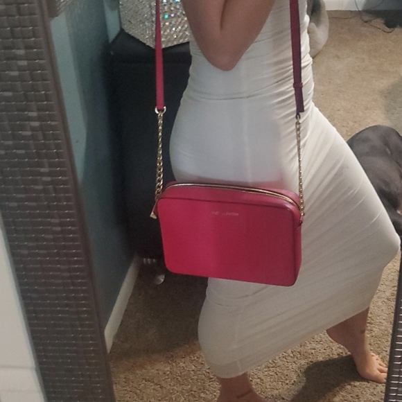 Michael Kors Crossbody - Picture 2 of 6